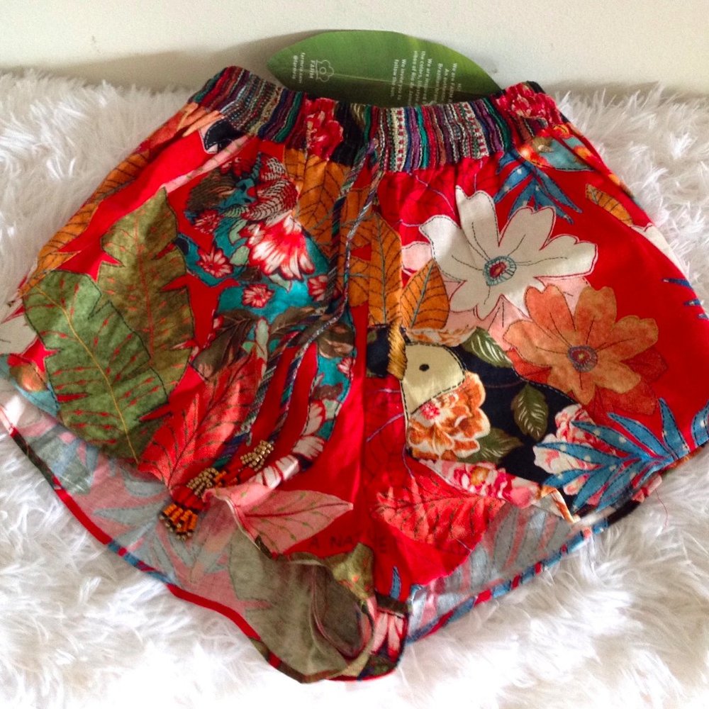 Farm Rio Feminine Nature Shorts - Picture 7 of 12